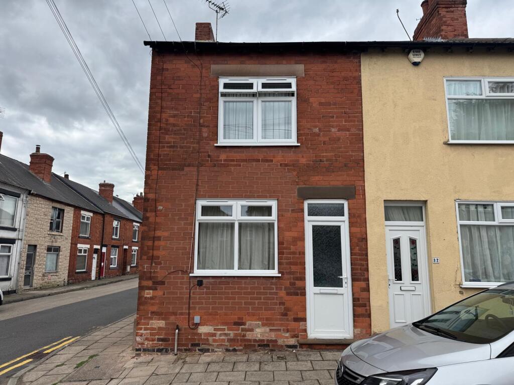 Main image of property: 34 Douglas Road, Sutton-In-Ashfield, Nottinghamshire NG17 2EE