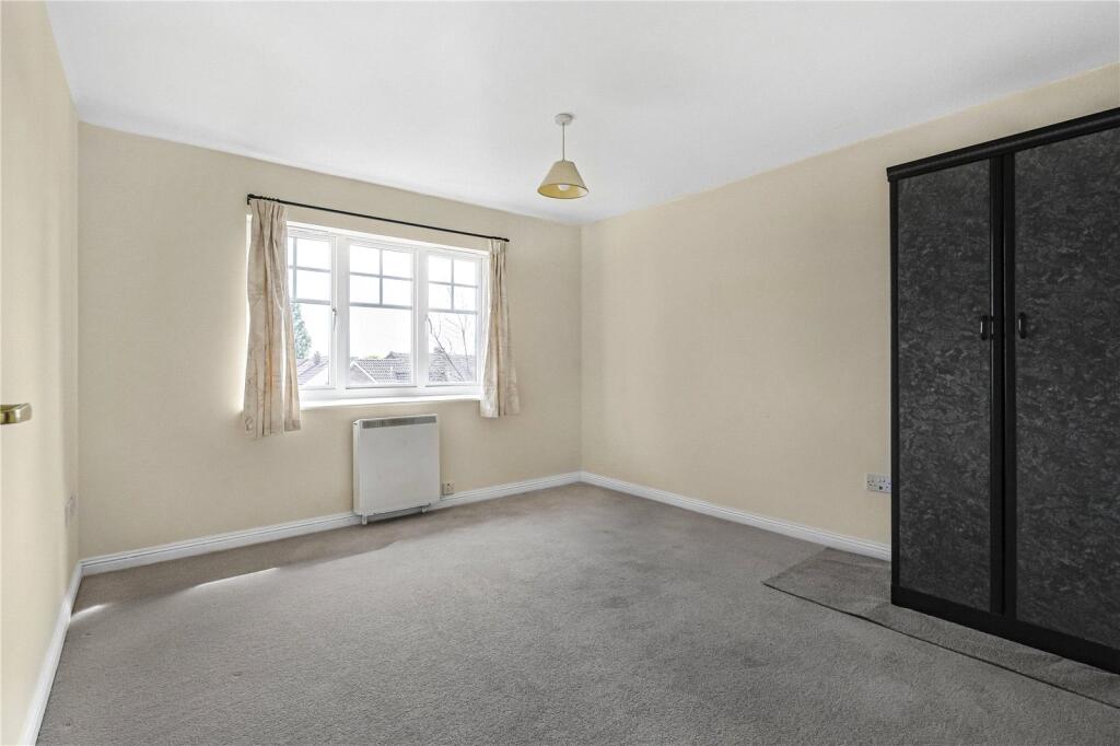 Apartment in Twickenham - View 5