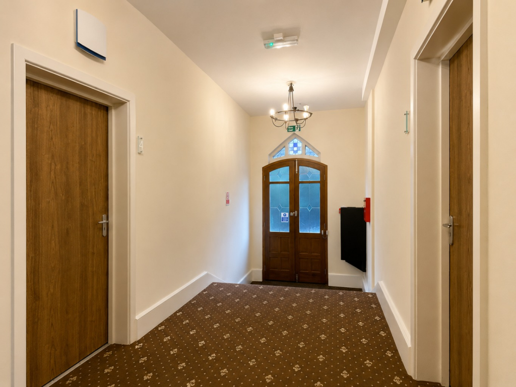 Apartment in Preston - View 5