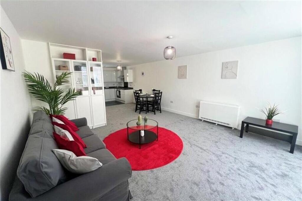 Apartment in Southampton - View 2