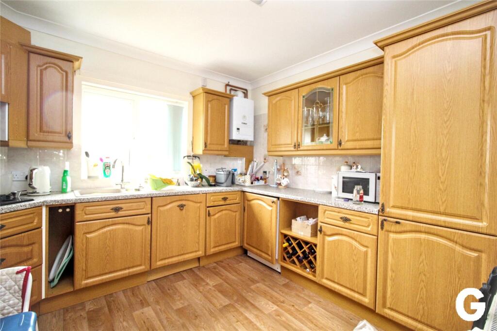 Apartment in Bournemouth - View 3