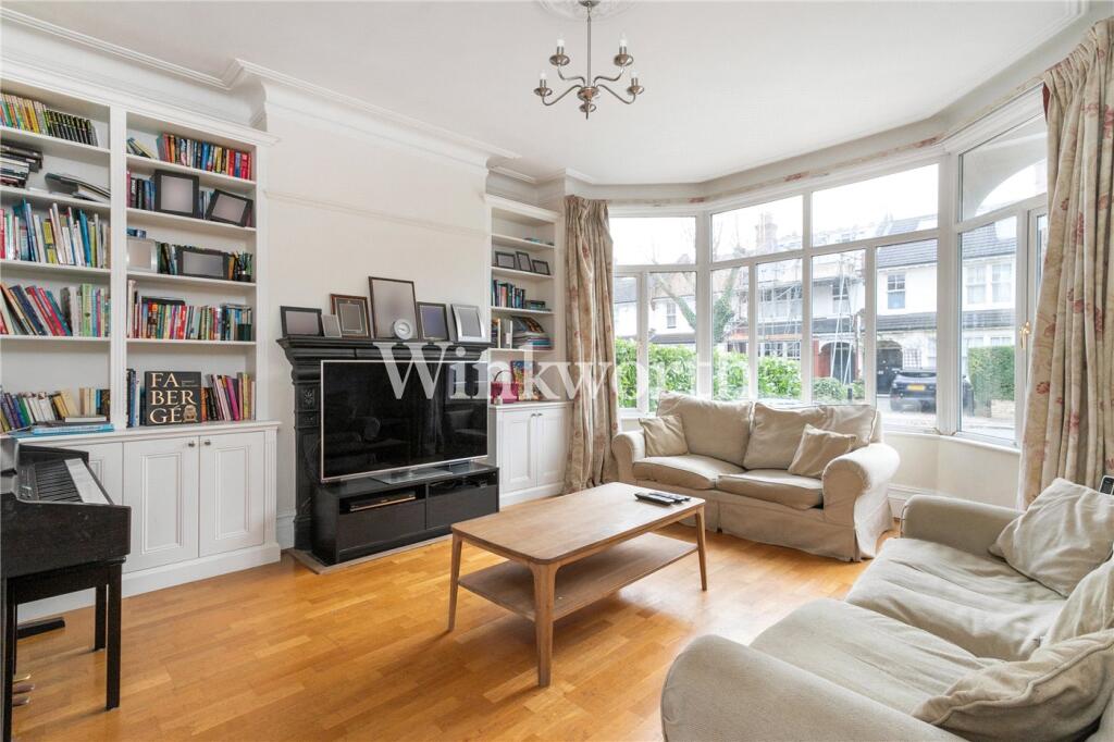 Woodberry Avenue, London, N21 photo 3