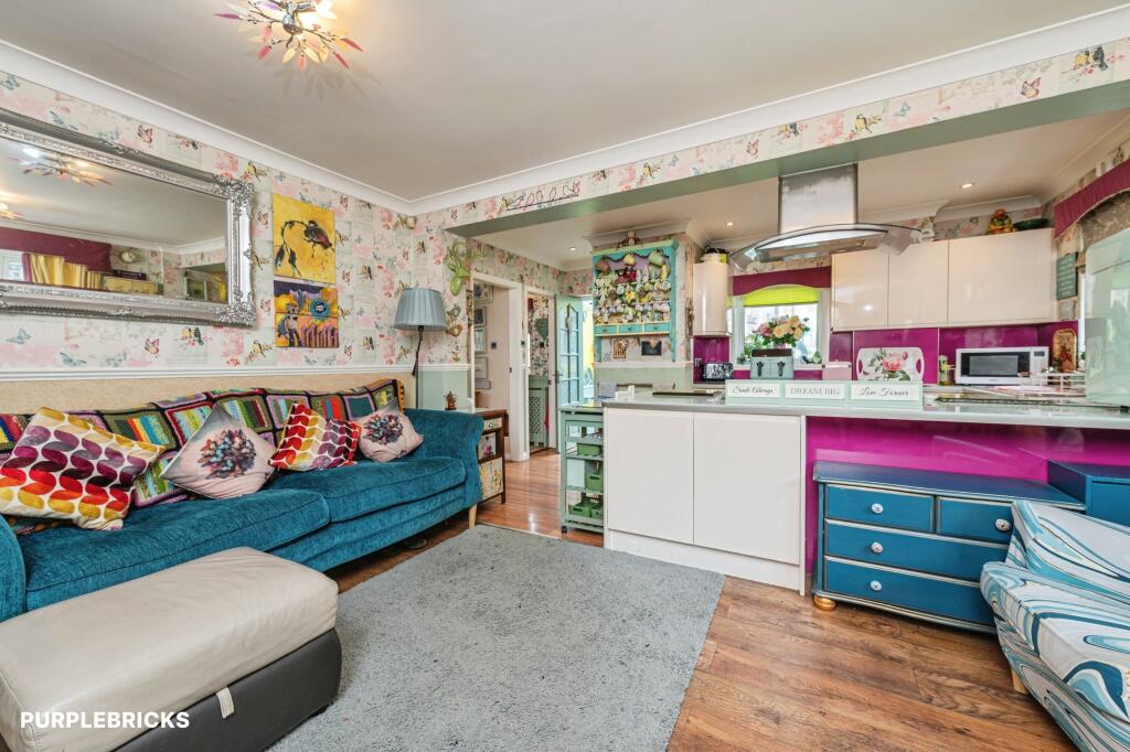 House in Wakefield - View 4