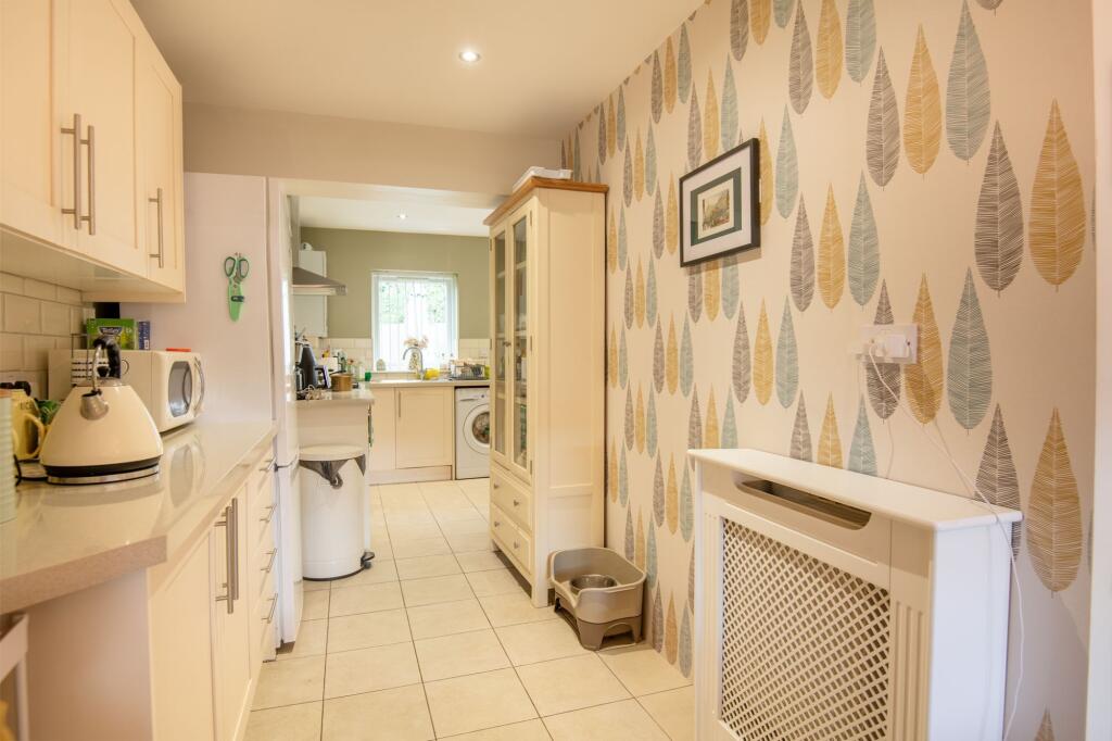 House in Wellingborough, Burrow's Bush - View 5