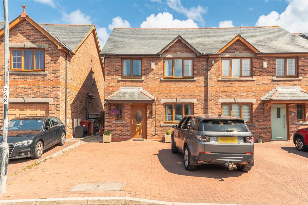 3-bed semi-detached on Chapel Field, Walney, Barrow-In-Furness, £259,950