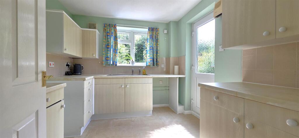 Foxley Fields, Urchfont, Devizes photo 3