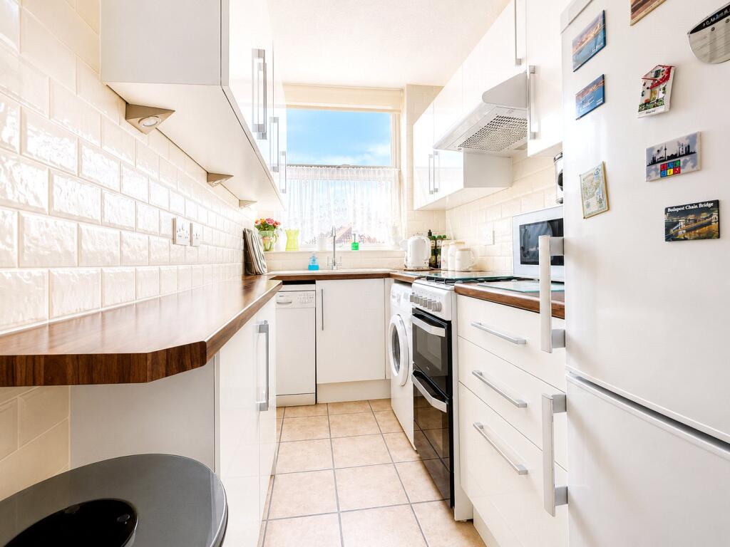 House in London - View 3