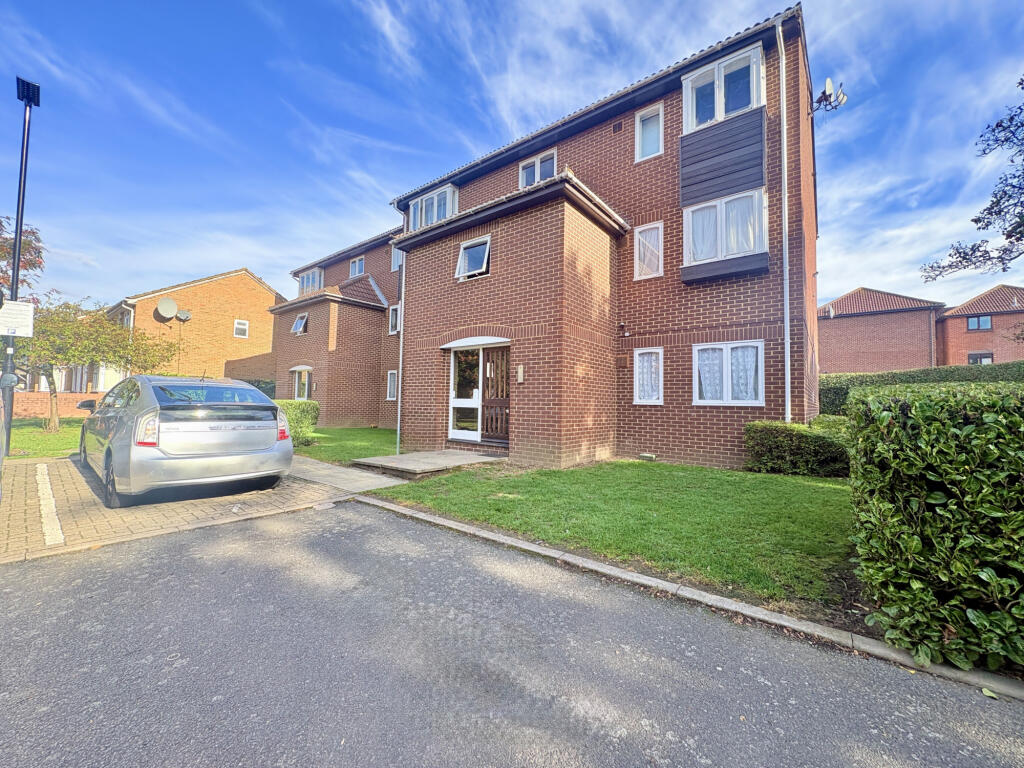 Main image of property: Sheridan Court, Hounslow, Greater London, TW45EE