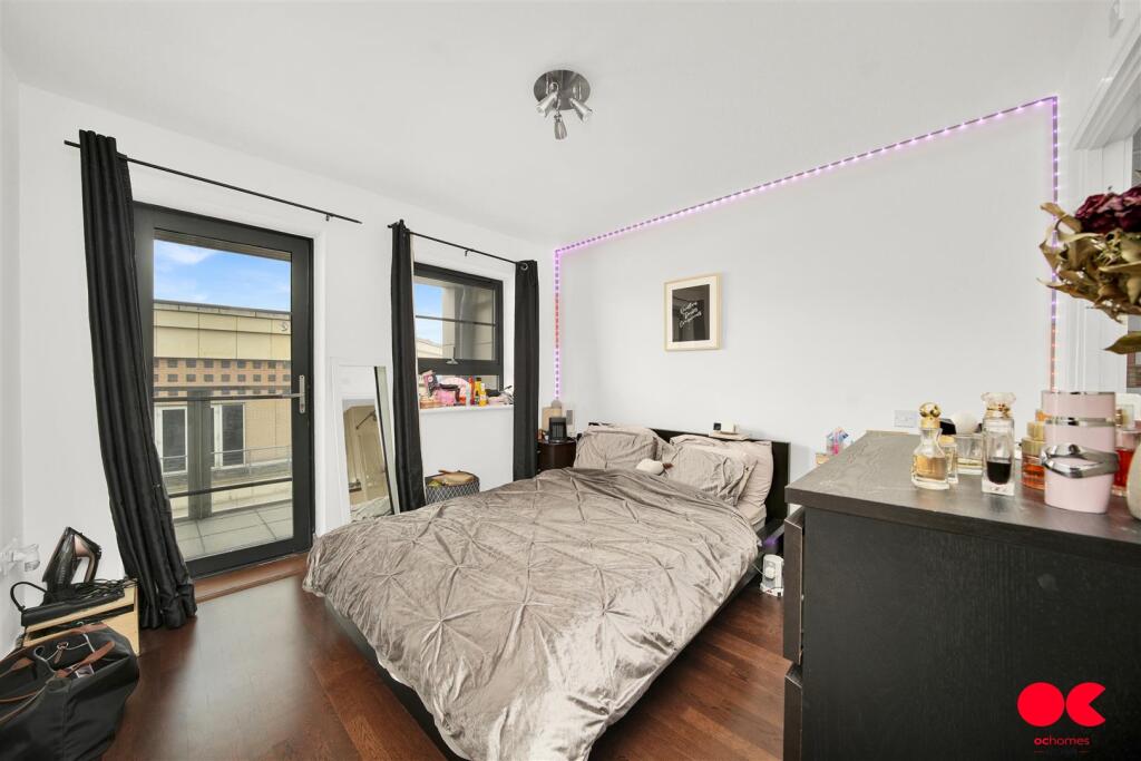 Apartment in London, Leyton Mills Retail Rark, Leyton - View 4