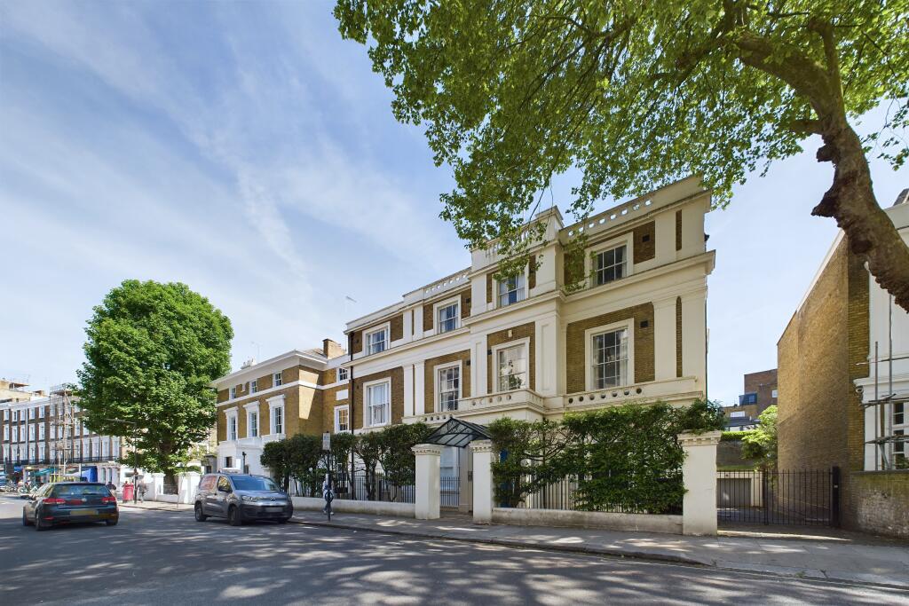 Main image of property: Craven Hill, Bayswater, London, W2 3EN