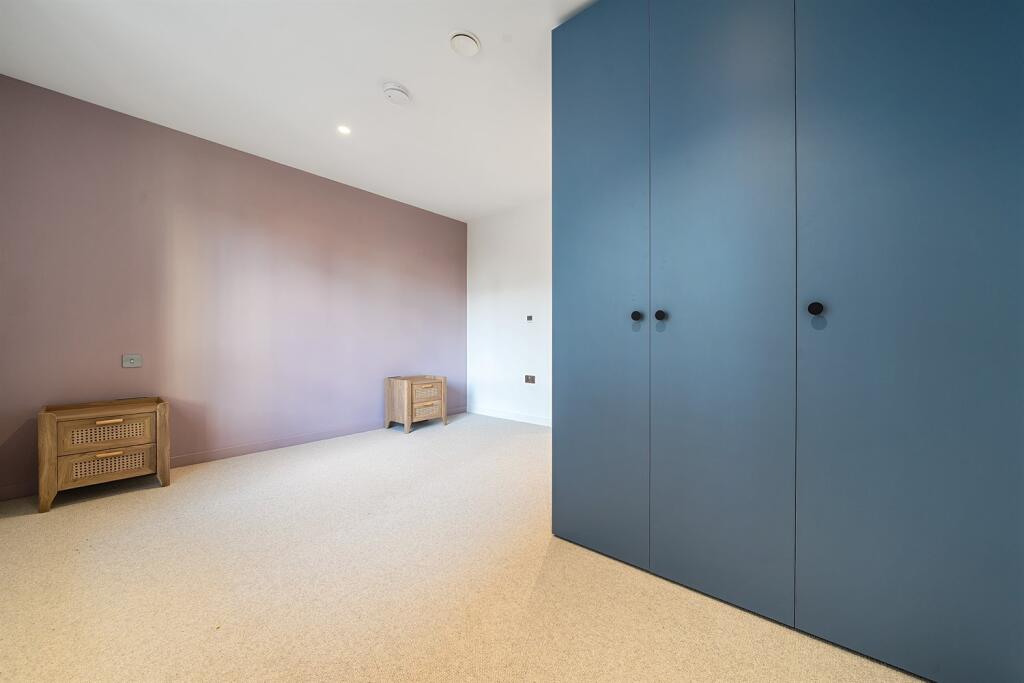Apartment in London - More