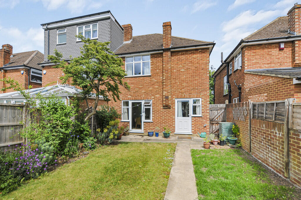 House in Denham Green, Denham - View 3