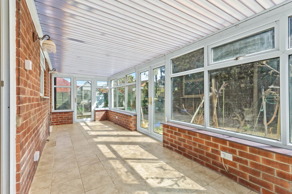 House in Wakefield - View 5