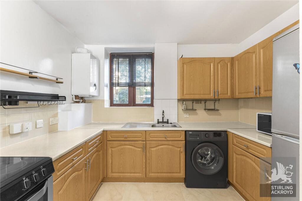 Main image of property: Warwick Grove, London, E5