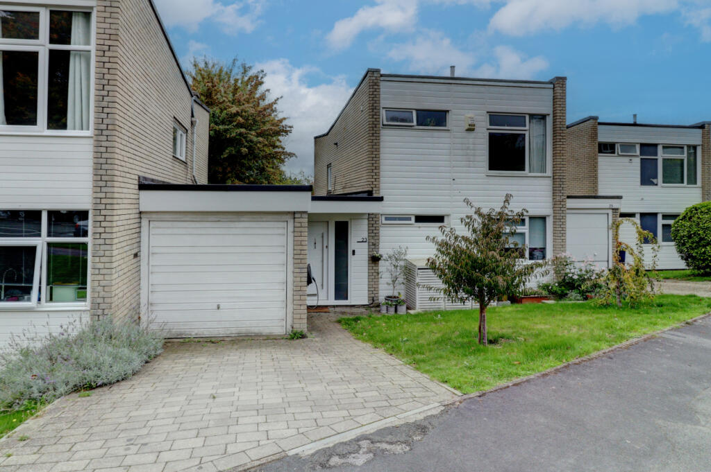 Main image of property: Pheasant Drive, High Wycombe, Buckinghamshire, HP13