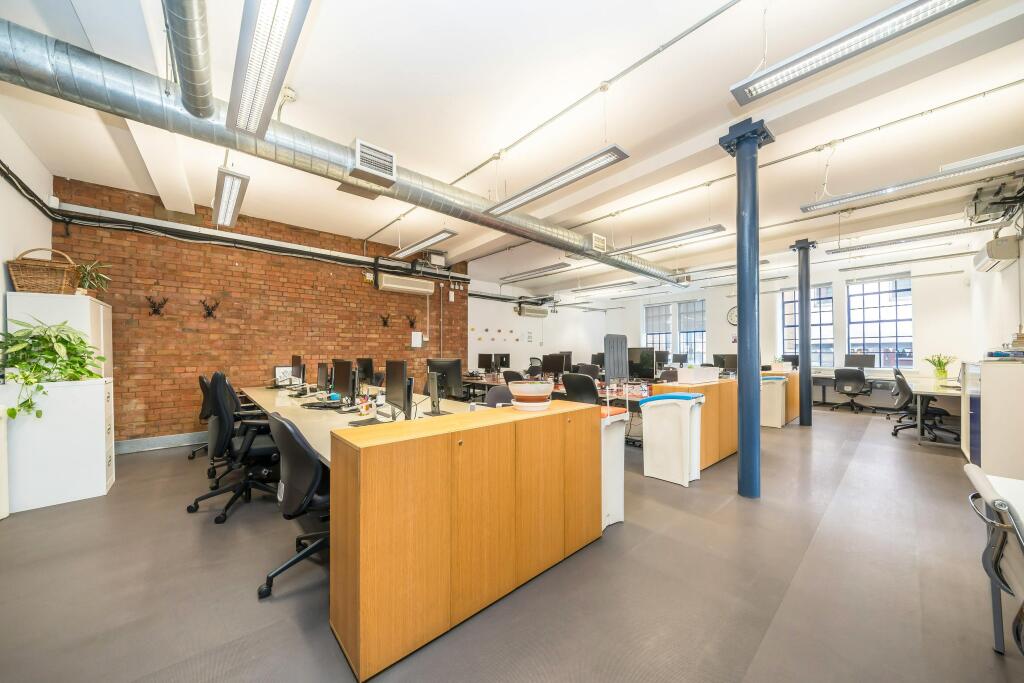 170172 Tower Bridge Road Ground Floor internal 1.jpg