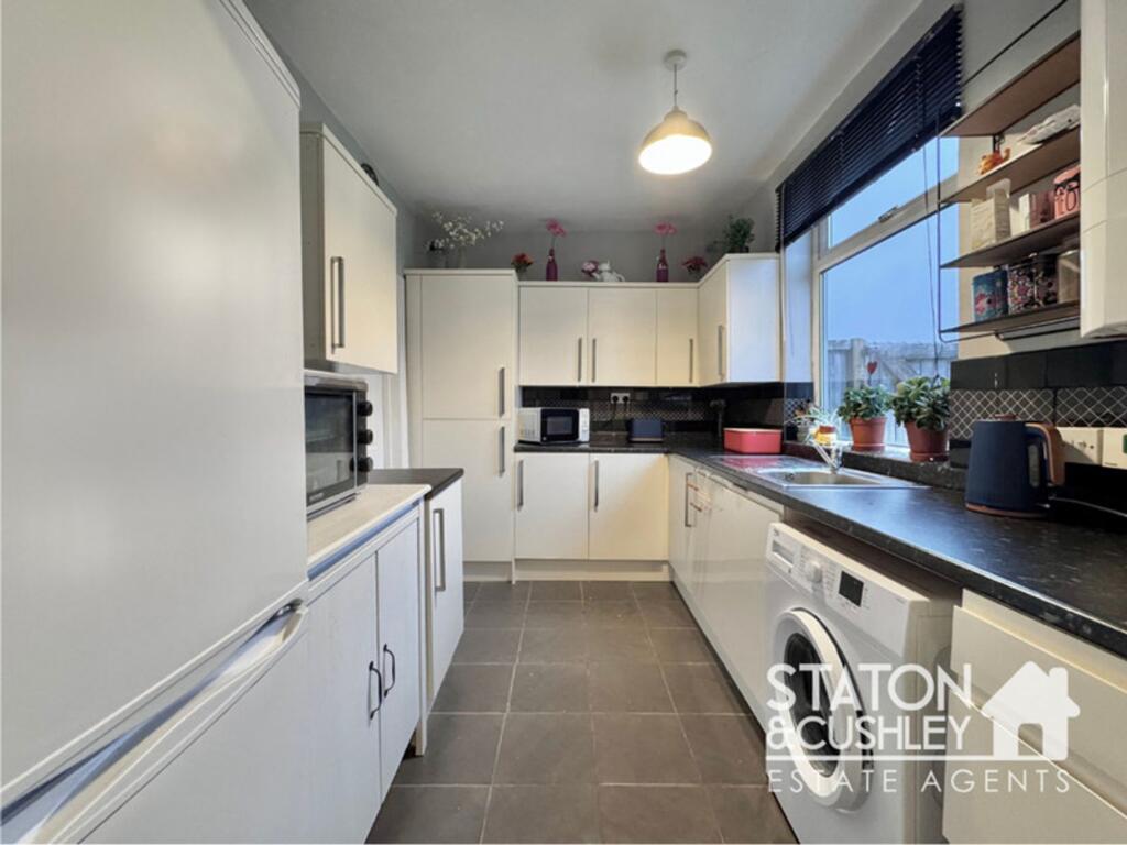 House in Ashfield, Kirkby-in-Ashfield, Sutton-in-Ashfield - View 5