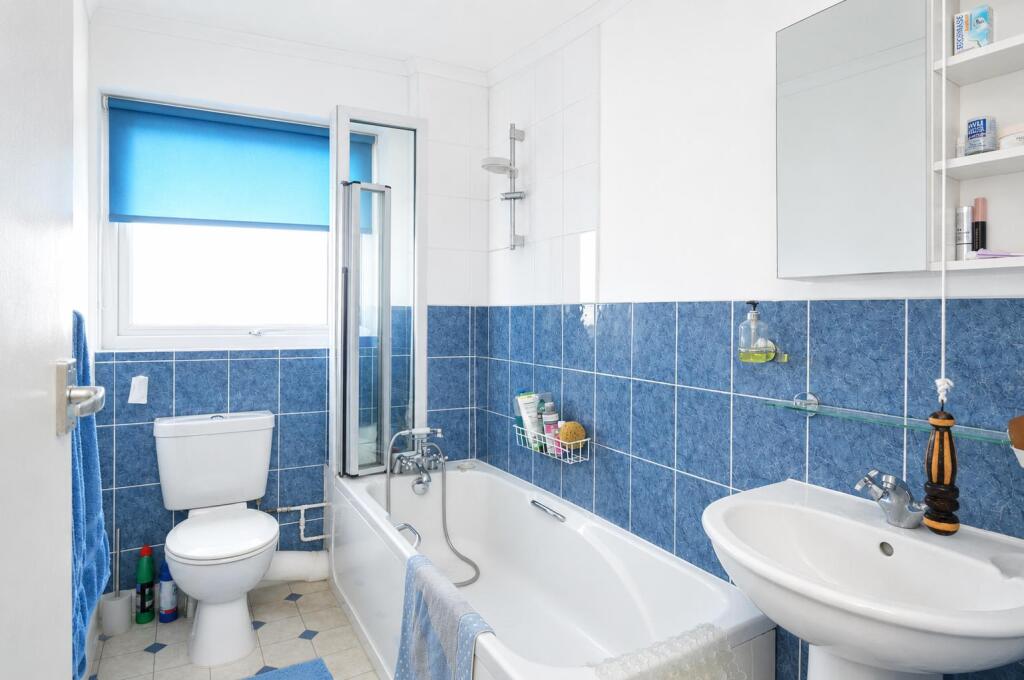 Apartment in Portsmouth - More