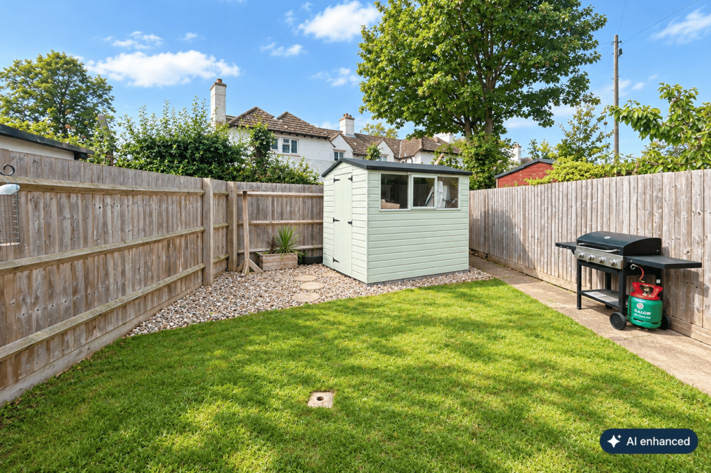 Olympus Road, Henlow, SG16 photo 3