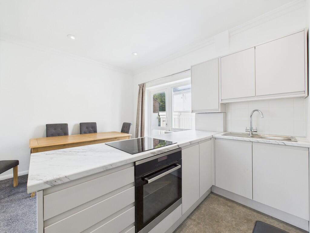 Apartment in Brighton - View 4