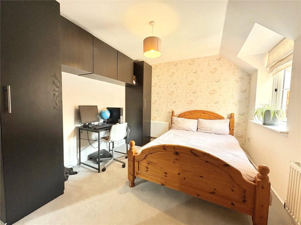 House in Portsmouth - View 5