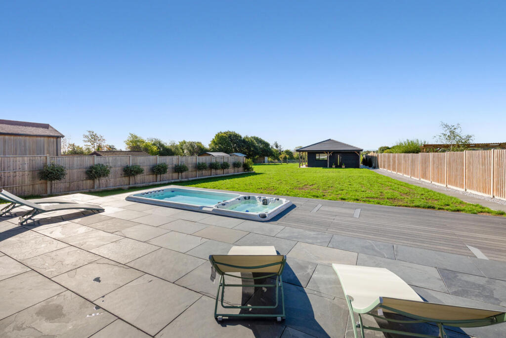 House in Portsmouth - View 5