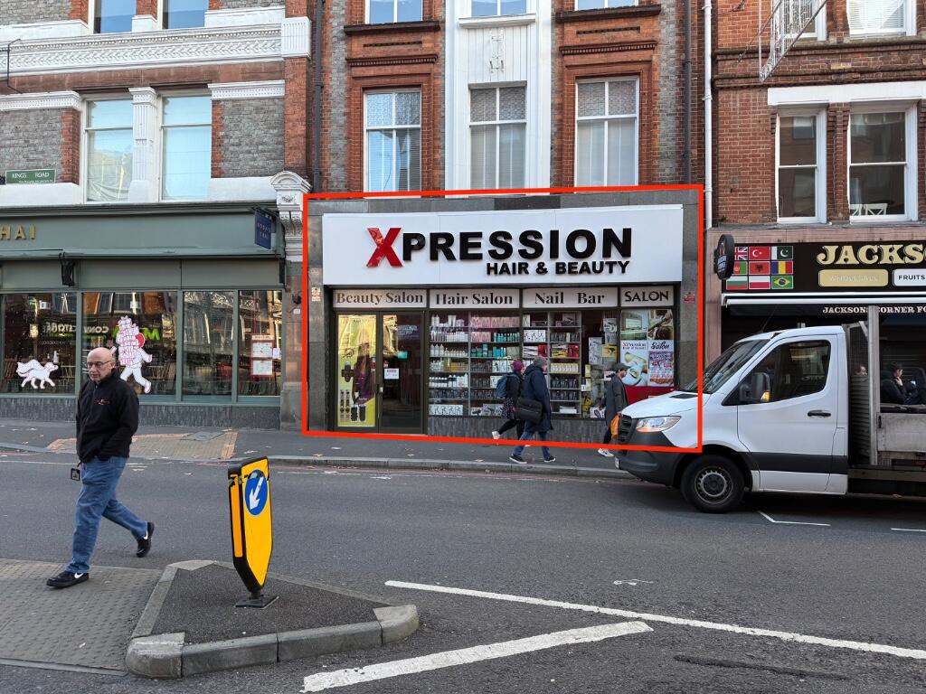 Main image of property: Unit 2, Jacksons Corner, 1-9 Kings Road, Reading RG1 3EY