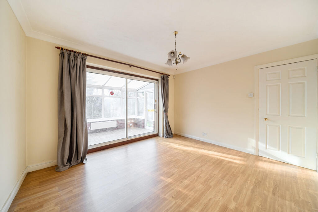 Park Way, Ruislip photo 4