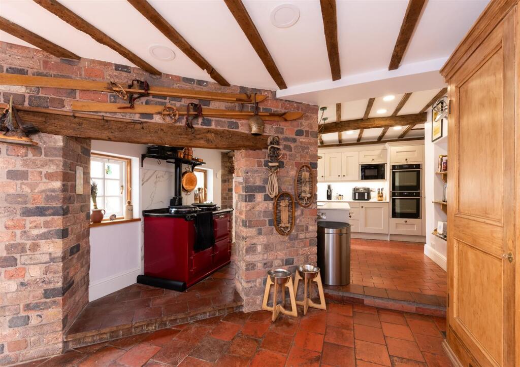 House in Wolverhampton - View 5