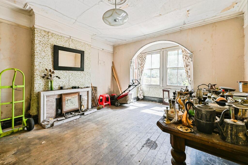 House in Nottingham - More