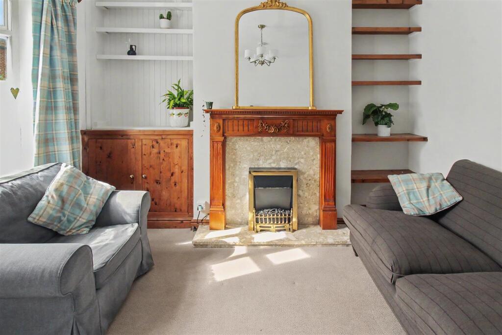 House in Nottingham - View 4