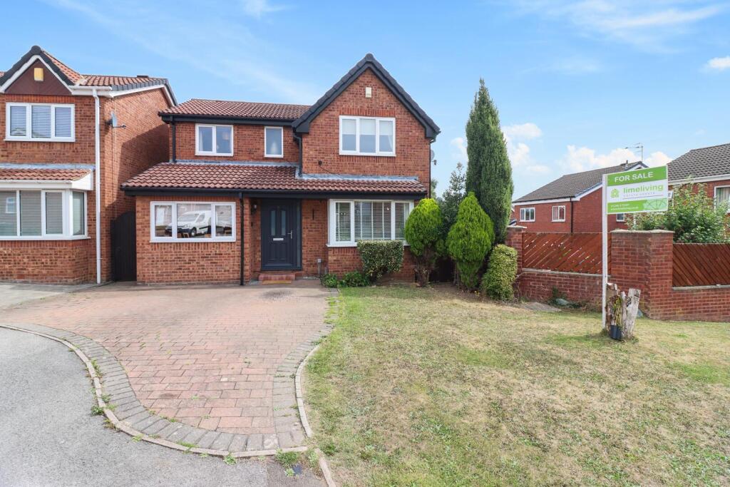 4-bed house on Rother Croft, New Tupton, £364,950