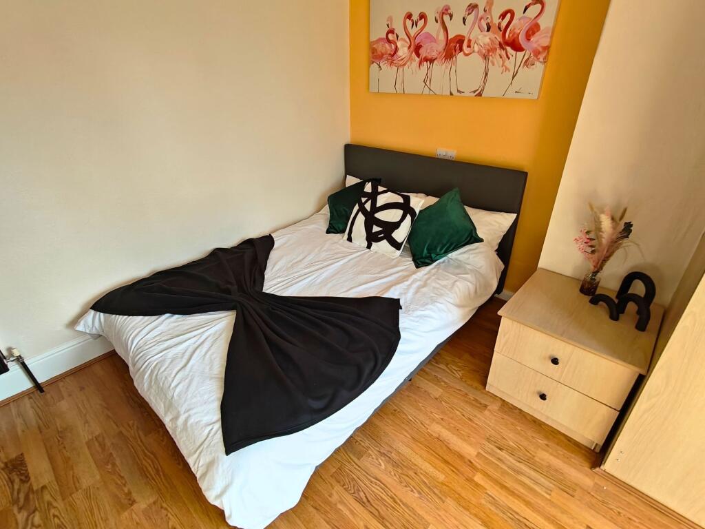 3 bedroom house share for rent
