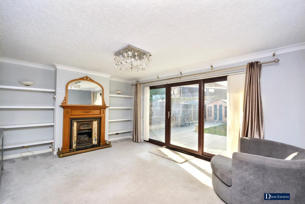 House in Romford - View 2