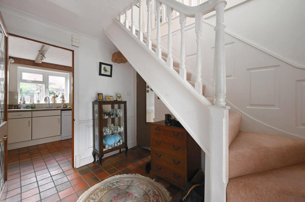 House in Tonbridge - View 3