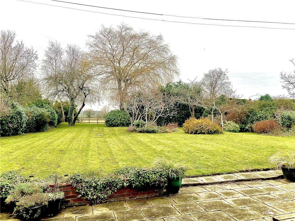Copes Lane, Bramshill, Hook photo 2