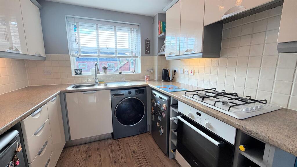 Apartment in South Derbyshire, Hilton - View 4