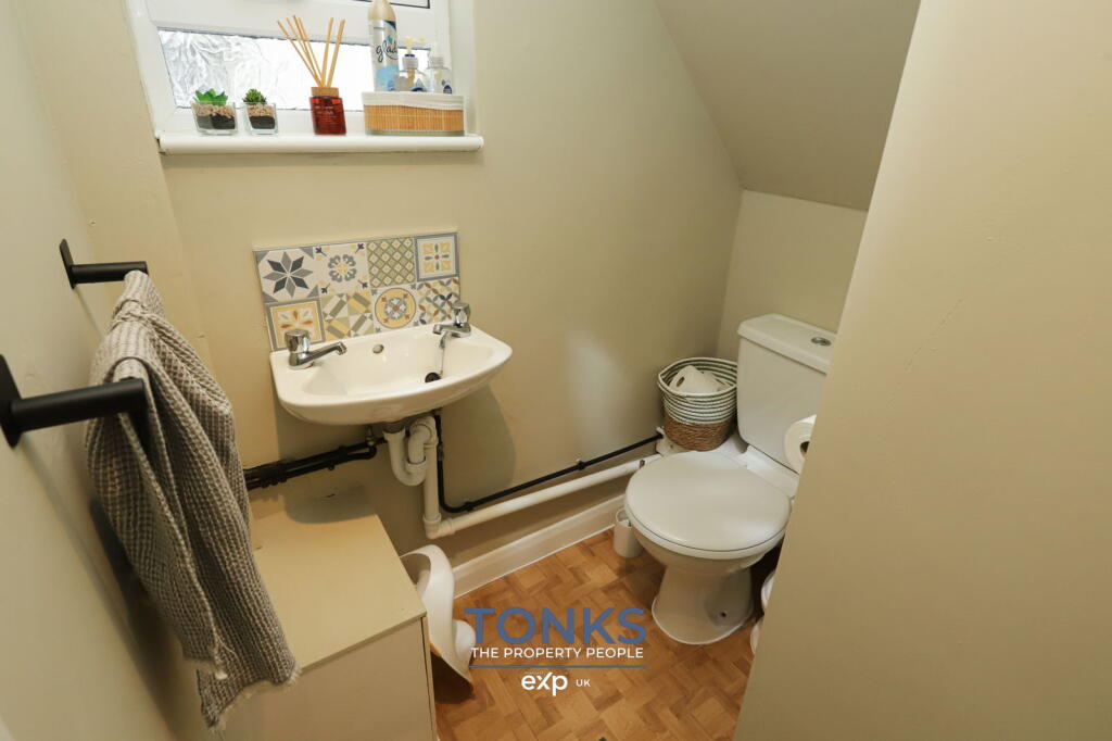 Additional image 11 of Swan Crescent, Oldbury, B69 4QQ