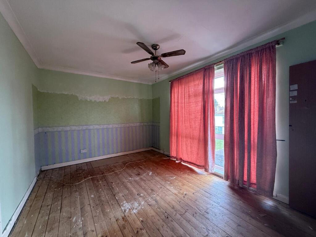 House in Gillingham, Medway - More