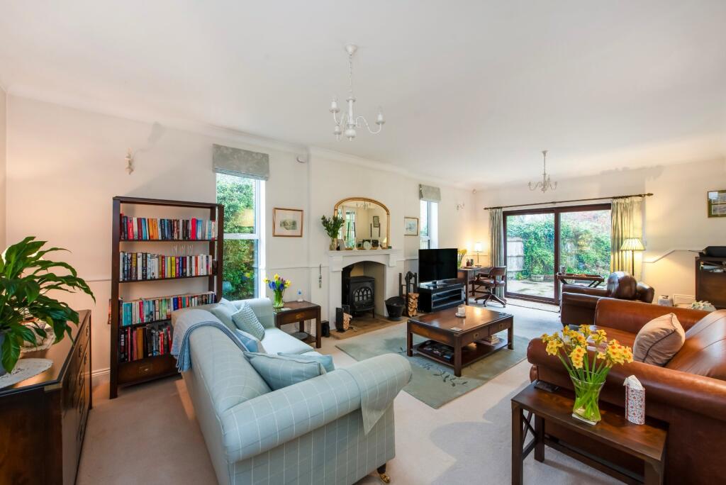 Heathfield Road, Petersfield, Hampshire photo 3