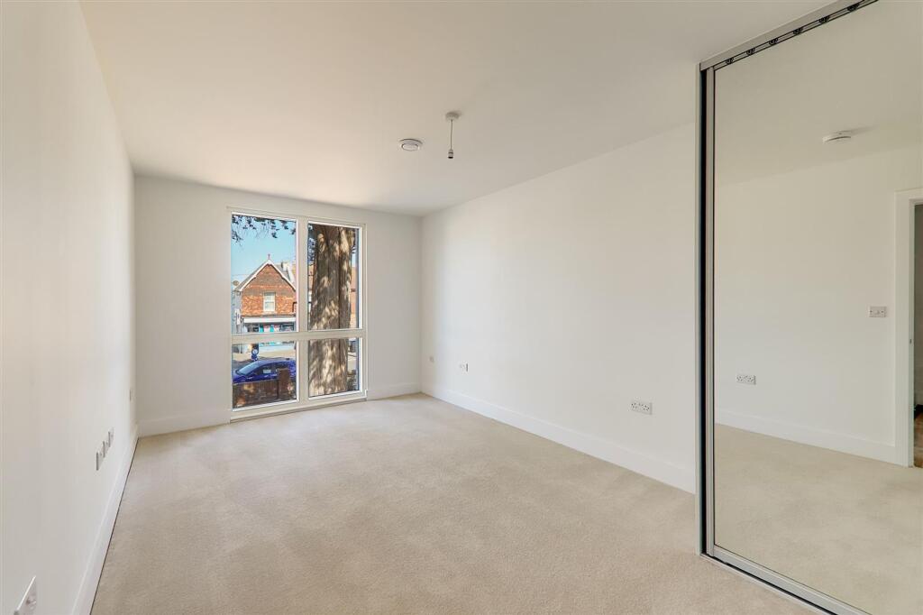 Apartment in Brighton - More