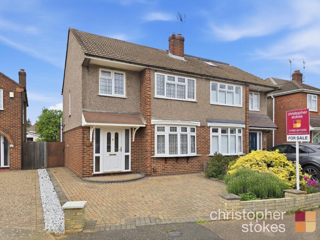 3-bed semi-detached on Rushleigh Avenue, Cheshunt,Hertfordshire, EN8 8PU, £500,000
