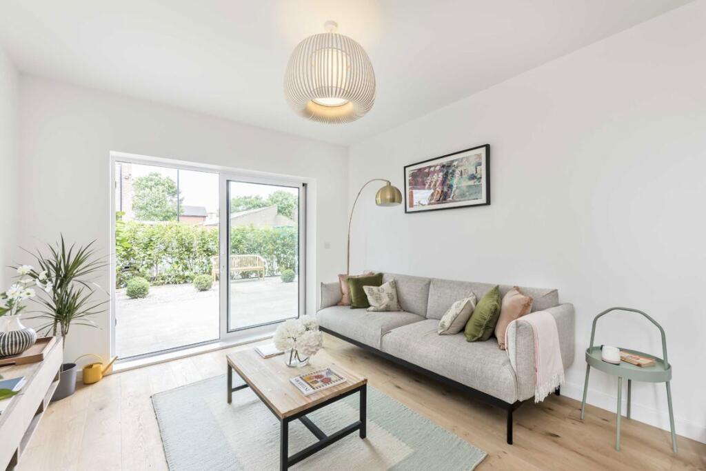 Apartment in London - View 3