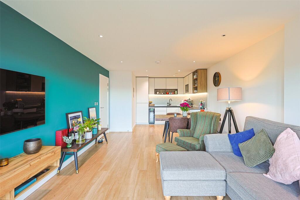 Apartment in London - View 2