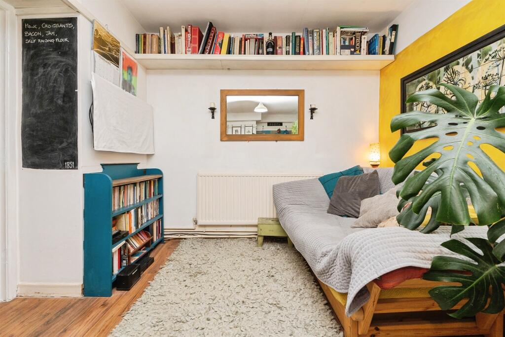 Apartment in Bristol, Baptist Mills, Easton - View 4