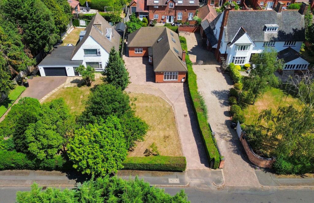 Main image of property: Elms Road, Stoneygate, Leicester, LE2 3JB