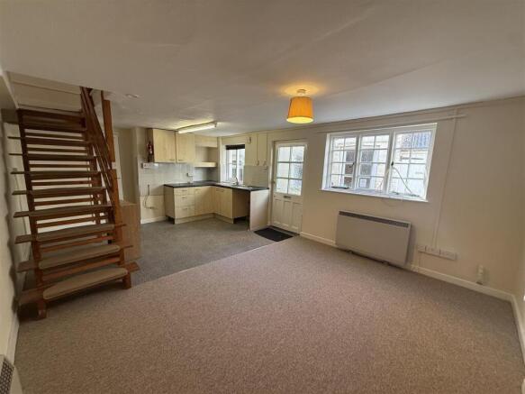 Arthurs Cottage living space.jpg