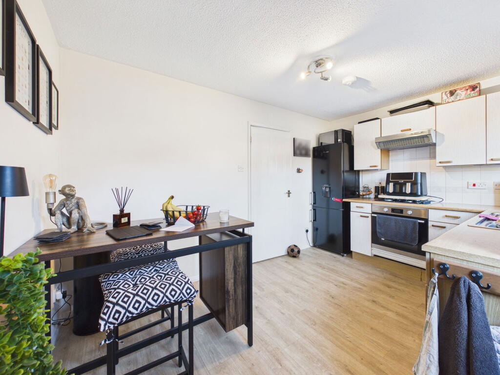 Water Mint Way, Calne, SN11 0RT photo 5