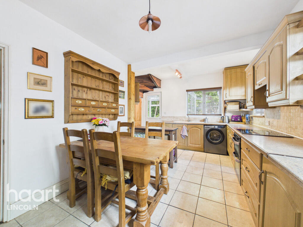 House in North Kesteven, Morton, Swinderby - View 4