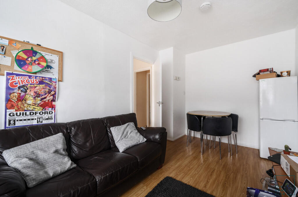 Queens Drive, Guildford, GU2 - View 4